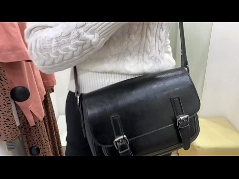 ❤️ Masturbação pública da jovem cadela FeralBerry com um dildo no provador ️❌ Porno em porno pt-br.redporn-tv.ru ﹏